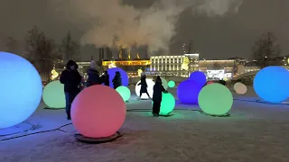 Прогулки по новогодней Москве. Часть 1. Парк Зарядье. [4K 60fps HDR]