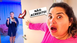 FLAGREI A LORRAYNE FURANDO A DIETA AS 3:OO DA MANHÃ !!!