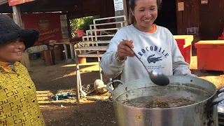 Road Trip From Ratanakiri to Siem Reap / Amazing Cambodian Street Food