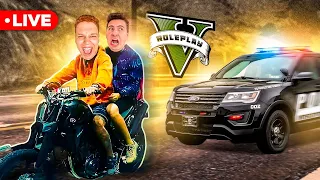 ROUBAMOS UMA MOTO E A POLÍCIA VEIO ATRÁS!!! - GTA V RP