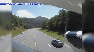 Incredible video shows moment plane makes emergency landing on North Carolina highway