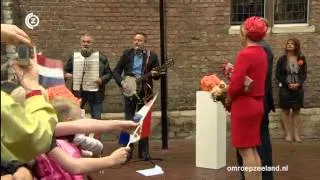 Koning Willem-Alexander en koningin Maxima bezoeken Zierikzee tijdens het provinciebezoek.