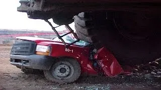 Подборка ДТП №151 (Грузовики и автобусы 22). Compilation of accidents #151 (Trucks and buses 22) 18+
