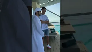 Cristiano Ronaldo in Dubai🤩😻#shorts #cristianoronaldo #dubai