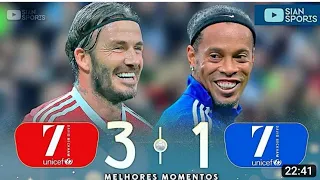 mesmo aposentado e lindo David Beckham destruiu nesse amistoso contra o Ronaldinho