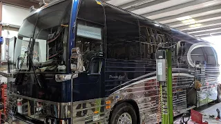 EDDIE MONEYS PREVOST TOUR BUS