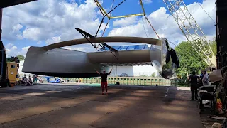 09.  Building 15m carbon performance catamaran - "CarbonBee"