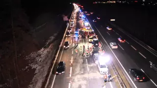 Massenkarambolage auf A14 fordert neun Verletzte