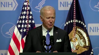 Biden steps up fight against Omicron