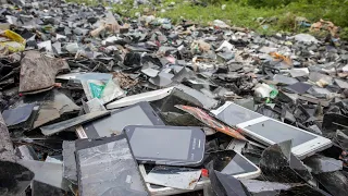 Look for old phone in LCD trash can || Restoration old touch phone || samsung galaxy