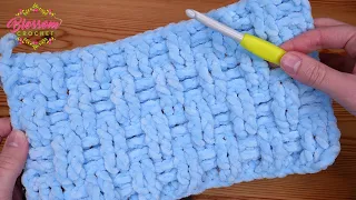 EASIEST Crochet Blanket For Bulky Yarn - How to Crochet The Mini Weave Stitch! Chenille Yarn