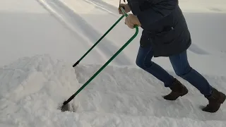 Скрепер для уборки снега Копатыч в работе