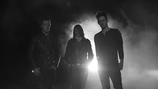 Black Rebel Motorcycle Club - Take A Pause By The Moon