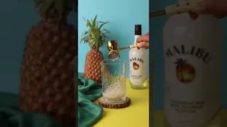 Pina Colada - classic pineapple cocktail! 🍹#cocktail #pinacolada