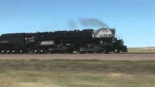 Pacing Union Pacific 3985 thru a RR crossing   YouTube