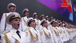 Рекордное исполнение гимна России в Петербурге