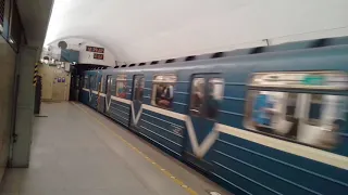 Отправление поезда 81-717/714 номерной от станции горьковская