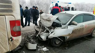 Такси врезалось в автобус «Волжский-Волгоград-Москва»: пятеро пострадавших