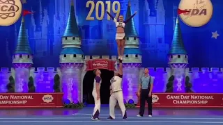 Mekenzie Grabau and Kollin Cockrell 2019 UCA Partner Stunt National Champions