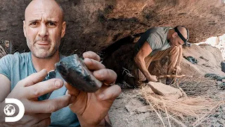 Ed leva horas fazer uma fogueira no Atacama! | Ed Stafford: Desafio Mortal | Discovery Brasil