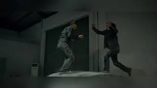 Ико Ювайс Фильм Рейд 2(2014 год)  Бой из фильма в гараже