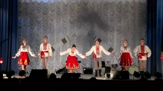 Танцевальный коллектив "Фантазия."    Юлия Тысячная.  " Украинский."