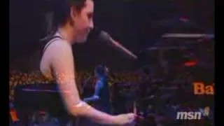 Evanescence- Good Enough (live)