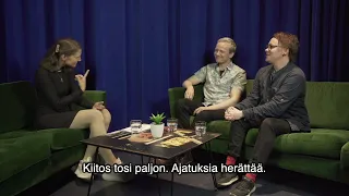 Haastattelussa Miiko Toiviainen, tulkkaus suomalaiselle viittomakielelle