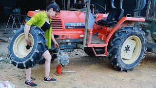 Mechanic Girl repairs KUBOTA GL 240 tractors, genius girl repairs tractor