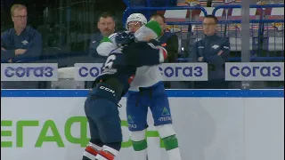 KHL Fight: Panin VS Currie