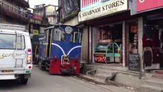 Darjeeling Himalayan Railway (Chaiyya Chaiyya - Bollywood Joint)