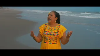 Maria Elena - Cuan Grandes son tus Obras (Video Oficial)