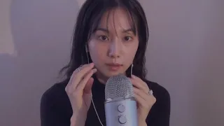 ASMR ささやき雑談(hand sounds/whispering voice/鼻歌)