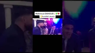BVB Profi Mo Dahoud singt kurdisches Lied