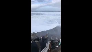 Video: Big wave sneaks up on storm watchers at the Oregon coast