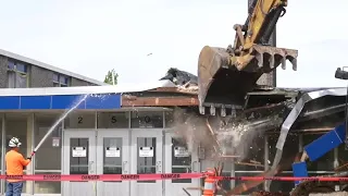 GOODBYE OLD FRIEND: Demolition starts on former city building in south Lansing