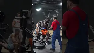 This YouTuber prank the wrong bodybuilder