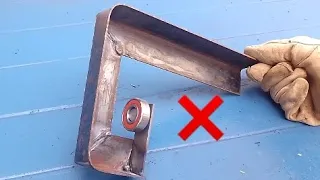 Not All Welders Know How To Install Sliding Gate Guide | iron fence wheels.