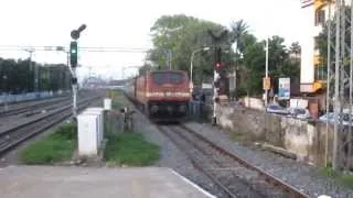 12633 CHENNAI EGMORE-KANIYAKUMARI super fast express with ED WAP-4 22570!