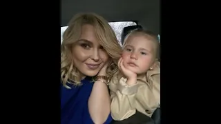 Пелагея впервые отвела дочку к парикмахеру.  Новые видео 2021