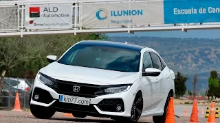 Honda Civic 5p 2017 - Maniobra de esquiva (moose test) y eslalon | km77.com