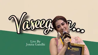 Jonita Gandhi Hypnotise Crowd By Vaseegara | Live Performance | Magical Voice |