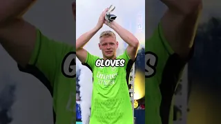 Aaron Ramsdale Uses 120 Goalkeeper Gloves Per Season 😮‍💨