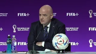 Gianni Infantino but with vine boom sound effects