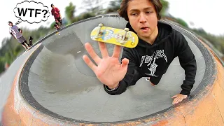 FINGERBOARDING AT AN ACTUAL SKATEPARK!