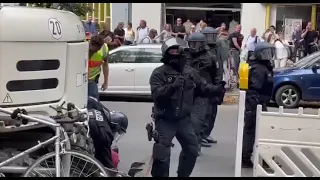 Polizeigewalt Corona Spaziergänge Demo Faschismus TEILEN