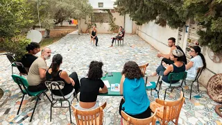 Queer Play - das erste queere Theaterstück in Tunesien: Flagrant Délit