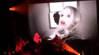 Bad Girl - Avril Lavigne, Monterrey 2014