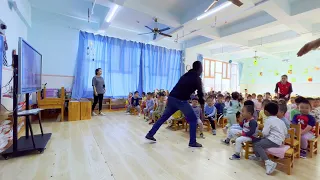 3-4 years | teaching a combined class of more than 60 kids | ESL in China