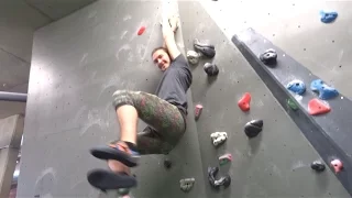 How to suck at bouldering